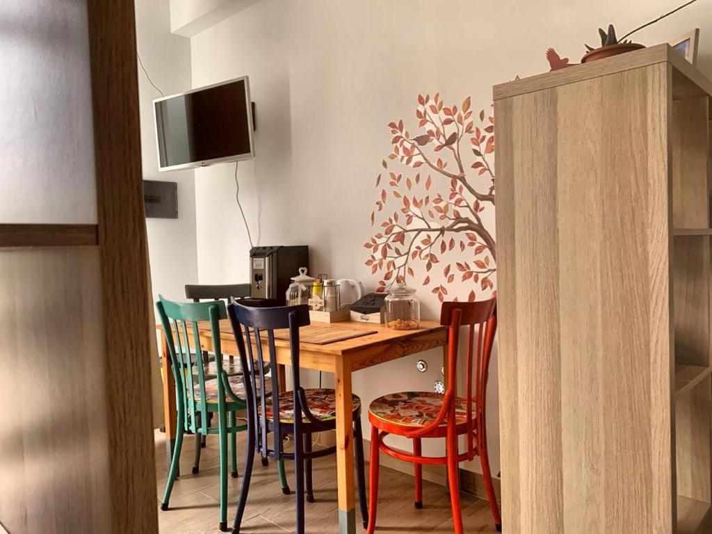 Country Bedroom Flat วิเอตริ ห้อง รูปภาพ